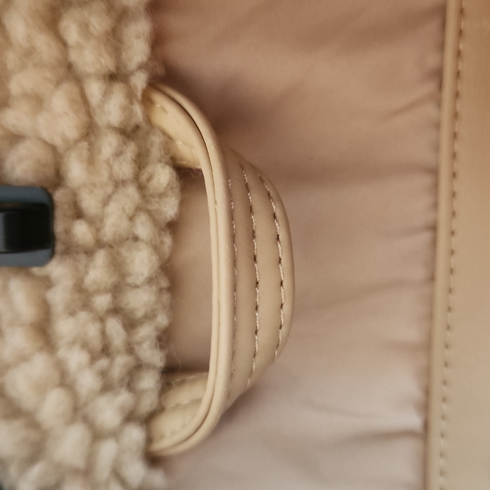 Hollister jacket - Picture 8 of 9